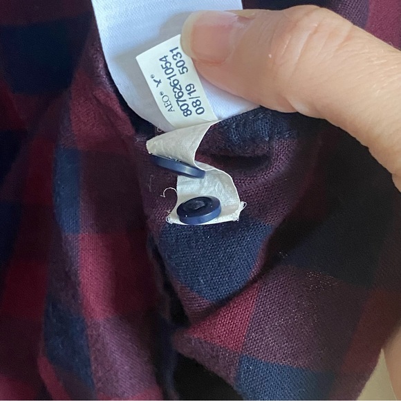 American Eagle Mens Flannel Shirt Classic Fit red & blue checkered pattern Large - Picture 4 of 11